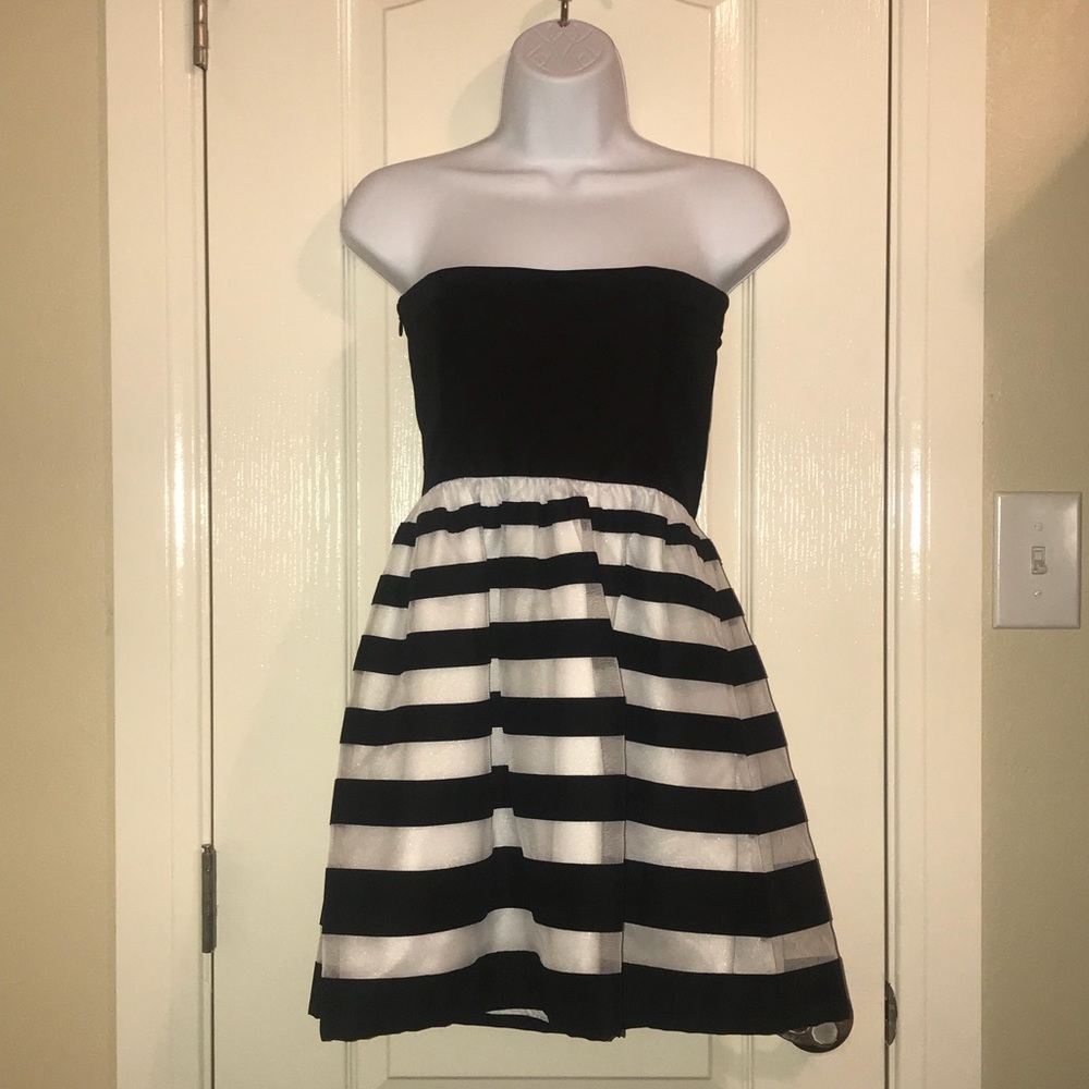 Black and white Dress